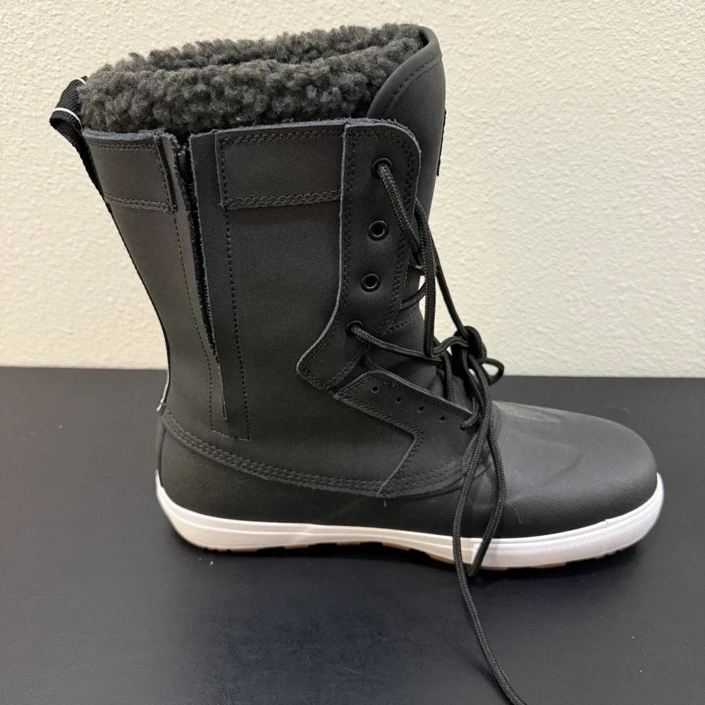 DC Reach Boots Men's US 11.5 Black Leather Insulated‎ ADYS300762 NWOT